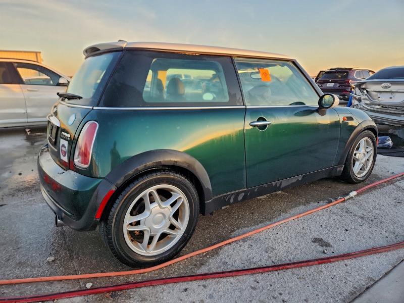Photo 3 from auction – 2006 MINI COOPER with VIN WMWRC33566TK72645