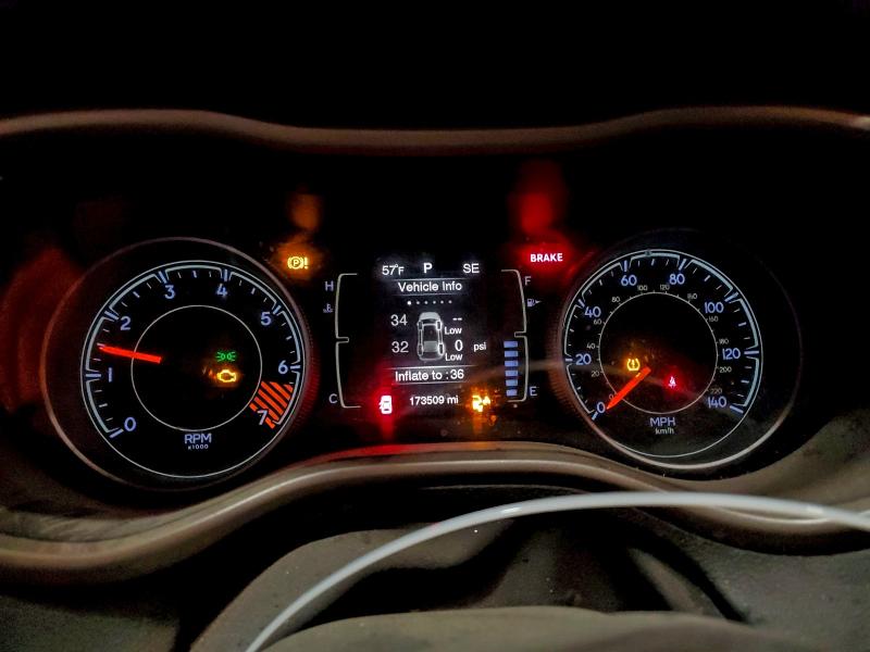Photo 9 from auction – 2015 JEEP CHEROKEE L with VIN 1C4PJMCB1FW595656