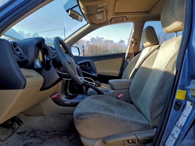 Photo 7 from auction – 2011 TOYOTA RAV4 with VIN JTMBF4DV3B5045895