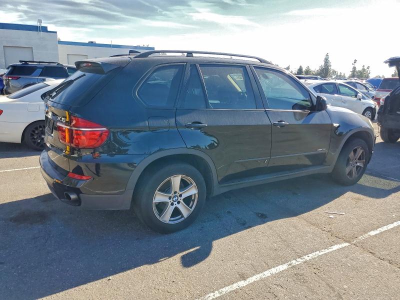 Photo 3 from auction – 2012 BMW X5 XDRIVE3 with VIN 5UXZV4C51CL756431