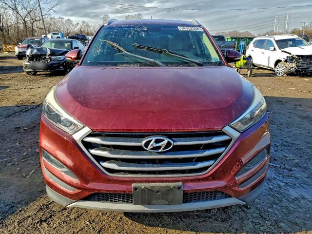 Photo 5 from auction – 2017 HYUNDAI TUCSON with VIN KM8J3CA26HU523228