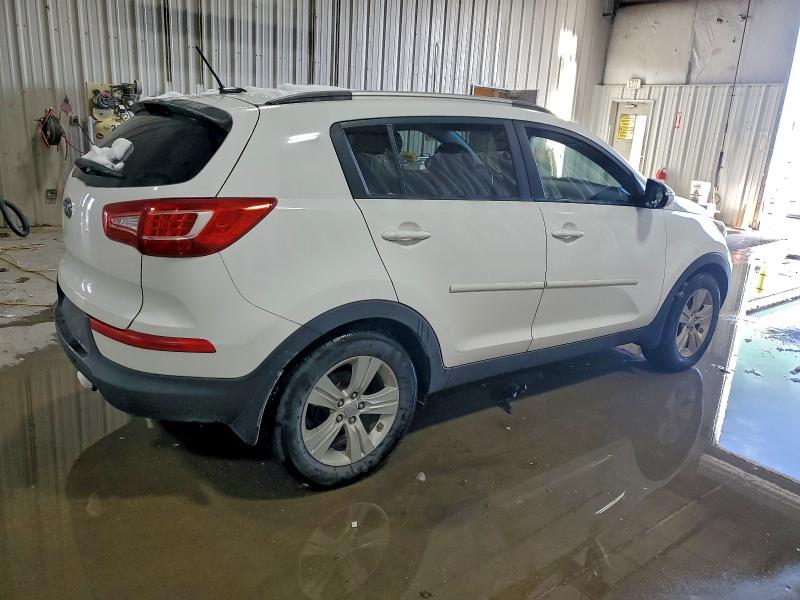 Photo 3 from auction – 2011 KIA SPORTAGE L with VIN KNDPB3A21B7103397