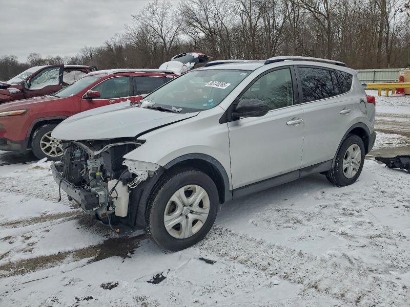 TOYOTA RAV4 LE 2015 with VIN JTMBFREV9FJ036837 - Photo from auction