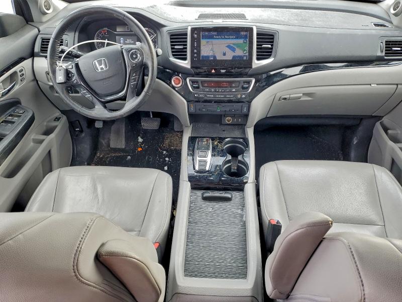 Photo 8 from auction – 2017 HONDA PILOT TOUR with VIN 5FNYF6H95HB003111