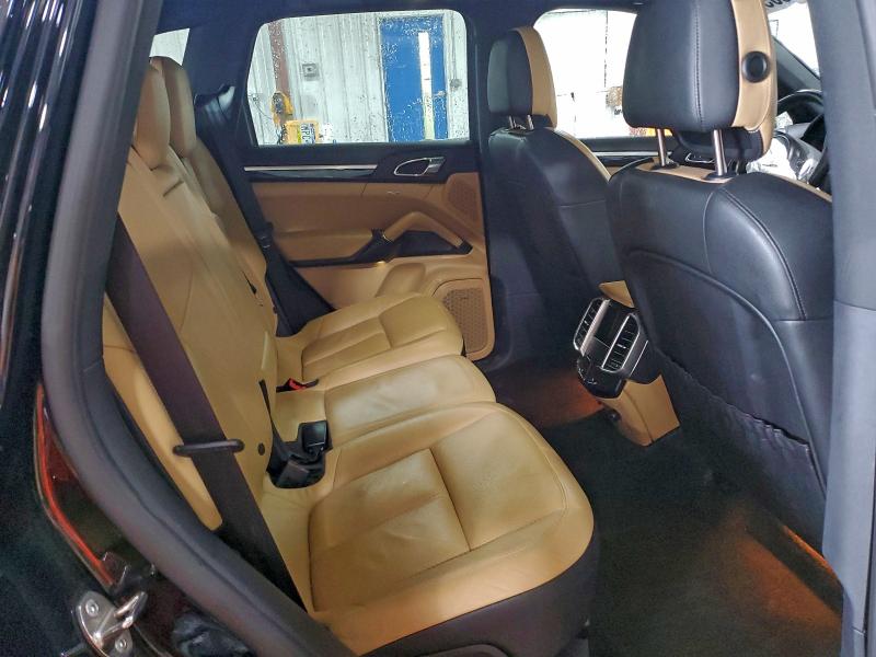 Photo 11 from auction – 2014 PORSCHE CAYENNE with VIN WP1AA2A23ELA92108