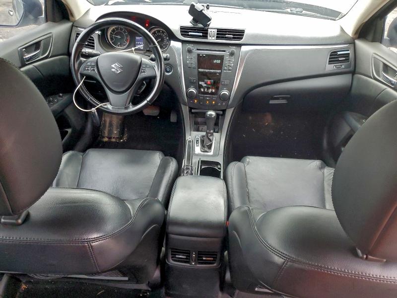 Photo 8 from auction – 2012 SUZUKI KIZASHI SE with VIN JS2RF9A33C6100359