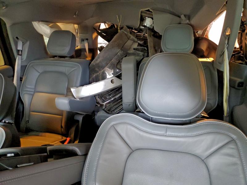 Photo 10 from auction – 2019 LINCOLN NAVIGATOR with VIN 5LMJJ2LT4KEL19600