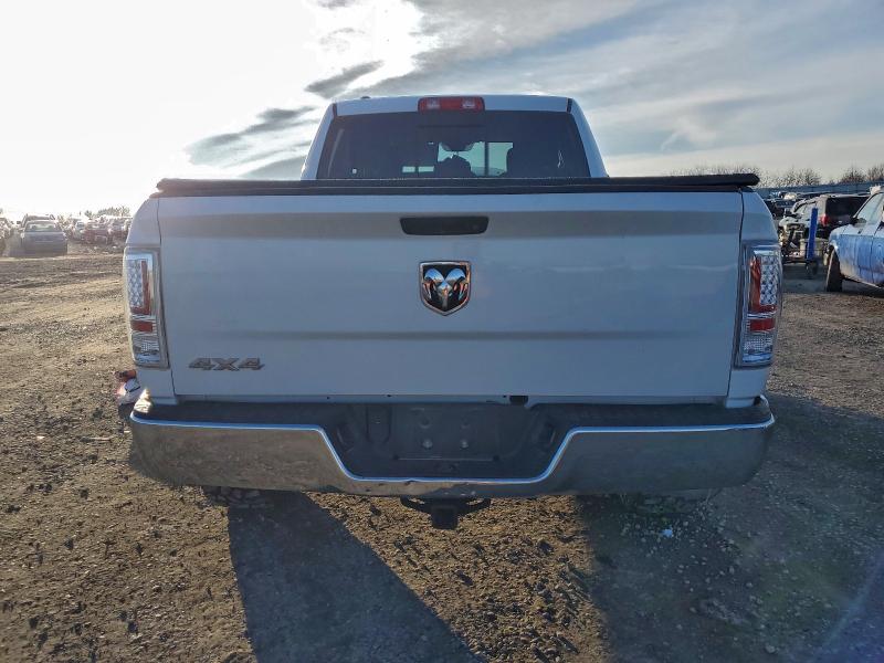 Photo 6 from auction – 2016 RAM 1500 SLT with VIN 1C6RR7GT2GS396444