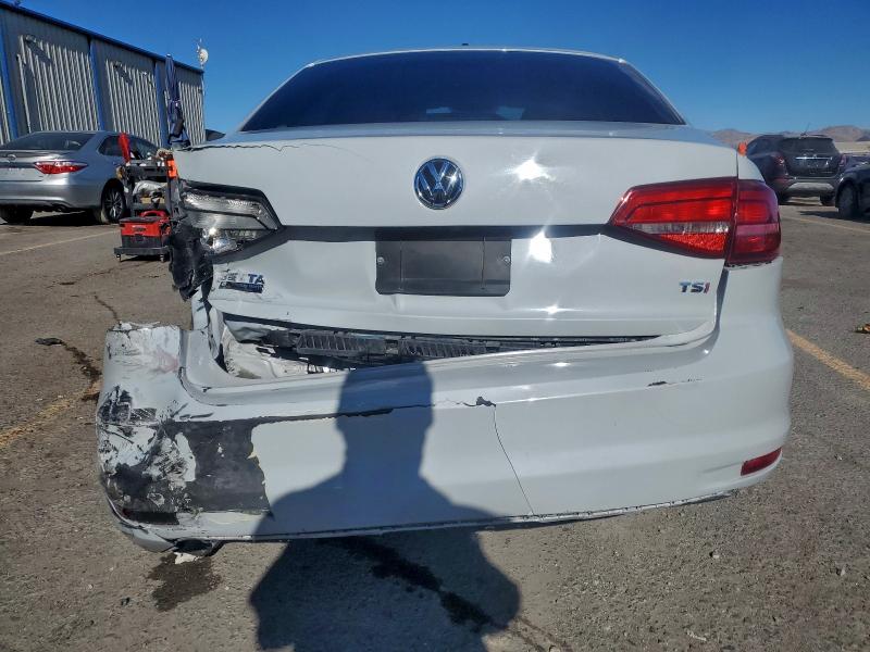 Photo 6 from auction – 2017 VOLKSWAGEN JETTA S with VIN 3VW2B7AJ8HM381315