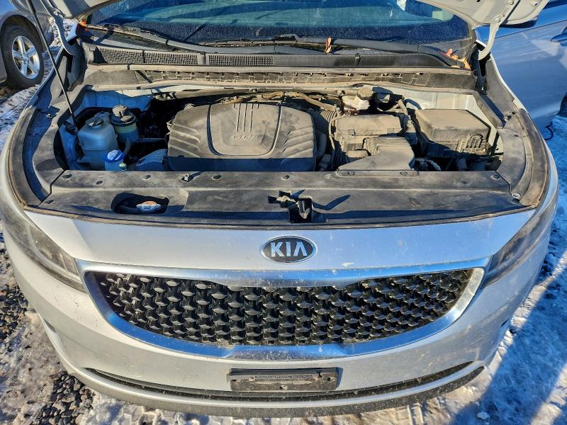Photo 11 from auction – 2016 KIA SEDONA L with VIN KNDMA5C11G6102494