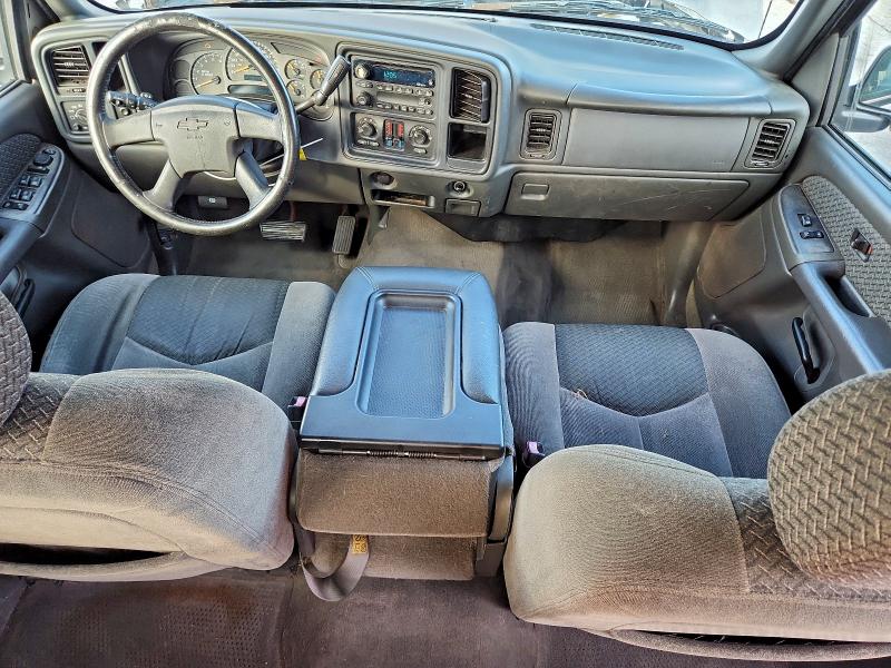 Photo 8 from auction – 2004 CHEVROLET AVALANCHE with VIN 3GNEC12TX4G158896
