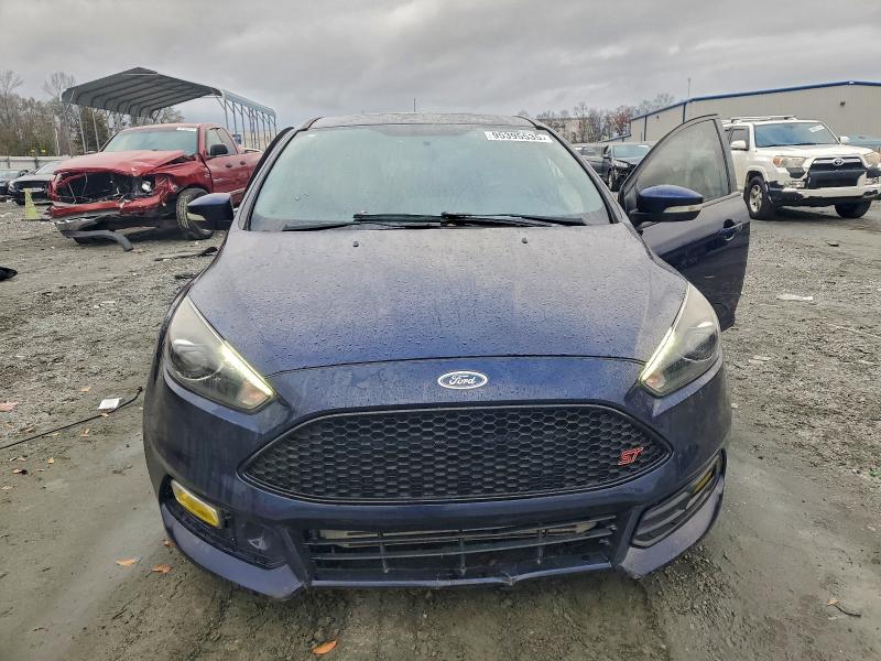 Photo 5 from auction – 2016 FORD FOCUS ST with VIN 1FADP3L95GL355723