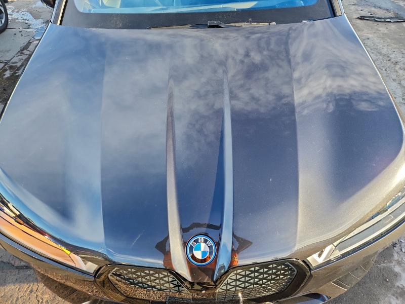 Photo 12 from auction – 2023 BMW IX M60 with VIN WB533CF08PCK63452