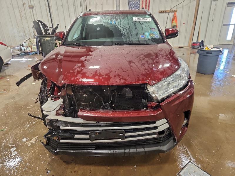 Zdjęcie 5 z aukcji – 2017 TOYOTA HIGHLANDER z VIN 5TDJZRFH5HS466043