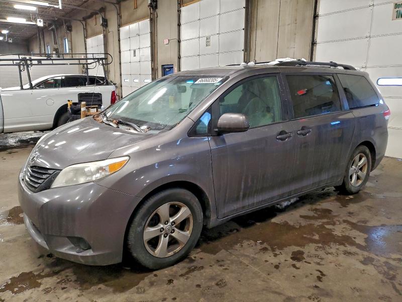 TOYOTA SIENNA 2014 with VIN 5TDKK3DC9ES434026 - Photo from auction