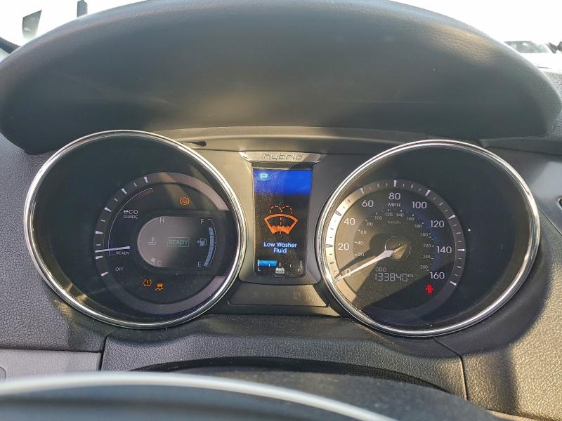 Photo 9 from auction – 2014 HYUNDAI SONATA HYB with VIN KMHEC4A48EA105677