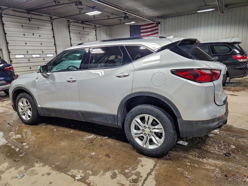Photo 2 from auction – 2021 CHEVROLET BLAZER 1LT with VIN 3GNKBBRA0MS547818