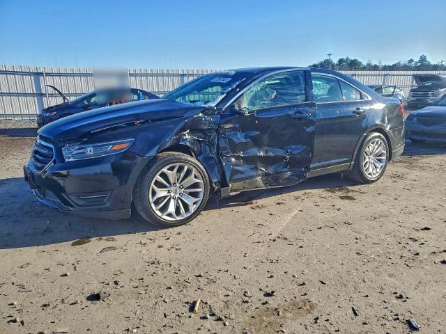 FORD TAURUS LIM 2018 with VIN 1FAHP2F85JG130054 - Photo from auction