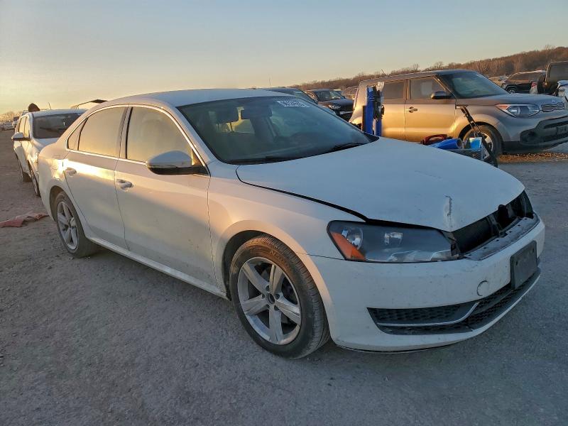 Photo 4 from auction – 2012 VOLKSWAGEN PASSAT with VIN 1VWBP7A32CC081590