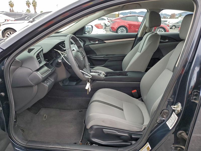 Photo 7 from auction – 2017 HONDA CIVIC LX with VIN 2HGFC2F56HH508112