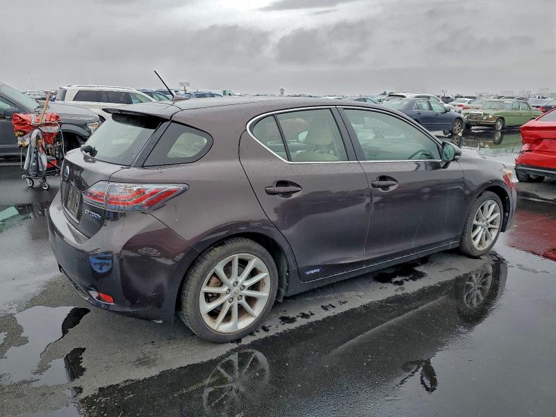 Photo 3 from auction – 2012 LEXUS CT 200 with VIN JTHKD5BH5C2079086