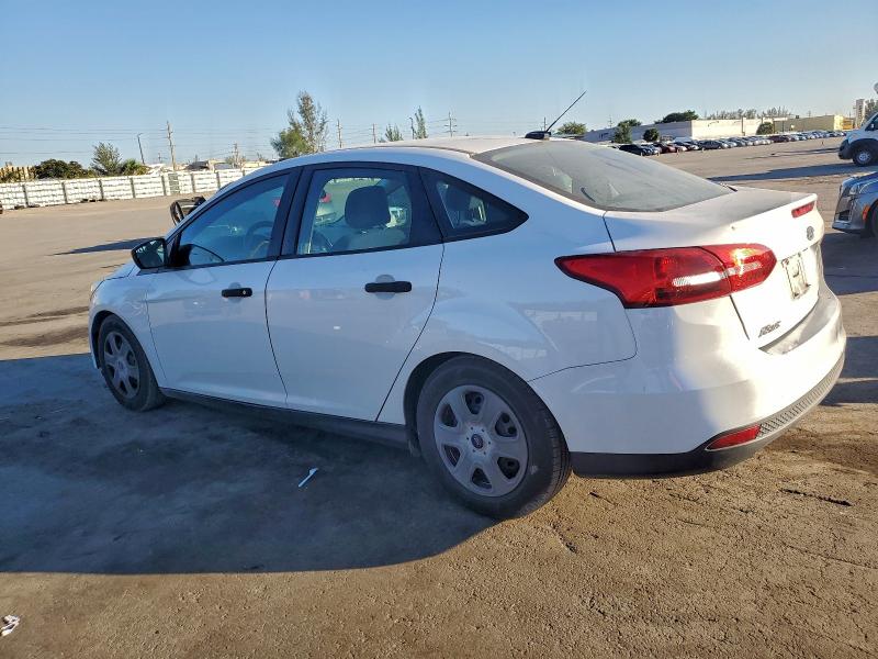Photo 2 from auction – 2016 FORD FOCUS S with VIN 1FADP3E24GL367927