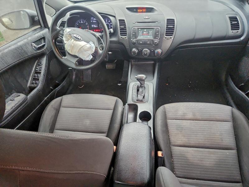 Photo 8 from auction – 2016 KIA FORTE LX with VIN KNAFX4A66G5528071