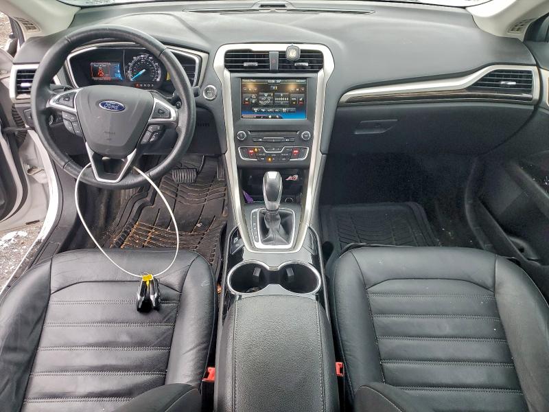 Photo 8 from auction – 2016 FORD FUSION SE with VIN 3FA6P0T95GR403911