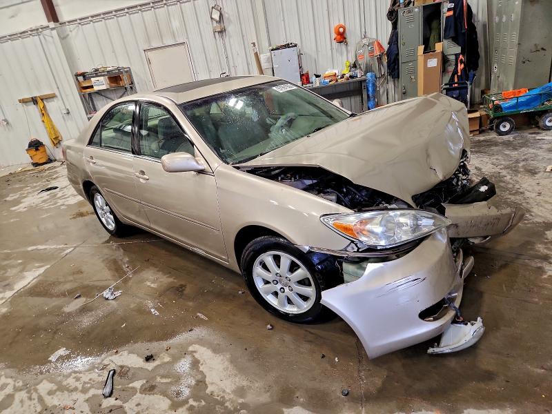 Photo 4 from auction – 2004 TOYOTA CAMRY LE with VIN 4T1BE30K74U925057