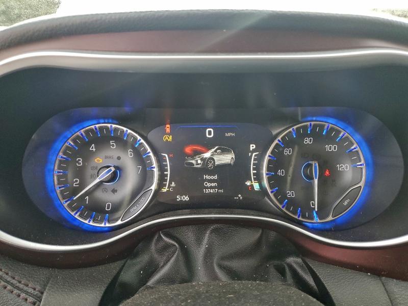 Photo 9 from auction – 2017 CHRYSLER PACIFICA L with VIN 2C4RC1GG9HR734838