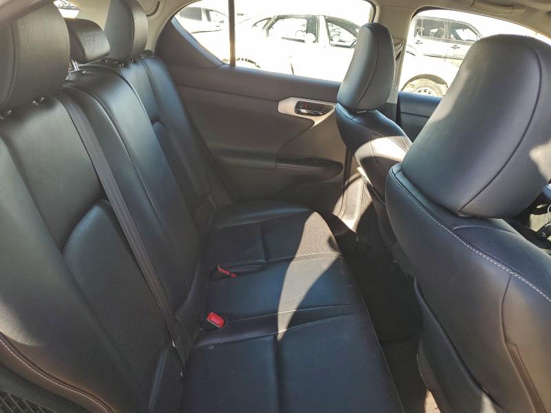 Photo 10 from auction – 2011 LEXUS CT 200 with VIN JTHKD5BH3B2030130