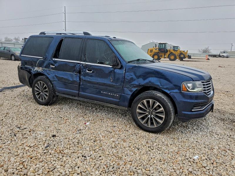 Photo 4 from auction – 2017 LINCOLN NAVIGATOR with VIN 5LMJJ2JT3HEL09958