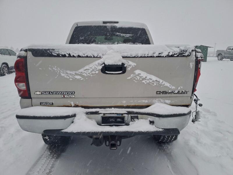 Photo 6 from auction – 2005 CHEVROLET SILVERADO with VIN 2GCEK13T151361762