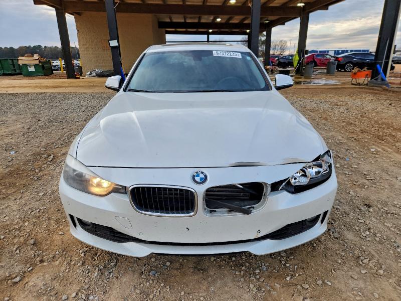 Photo 5 from auction – 2014 BMW 328 I with VIN WBA3A5C51EF605242