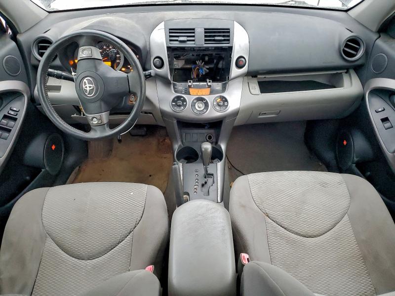 Photo 8 from auction – 2007 TOYOTA RAV4 LIMIT with VIN JTMBD31VX76051974