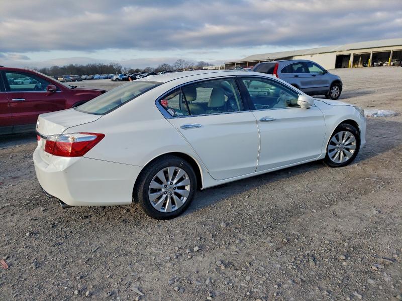 Photo 3 from auction – 2014 HONDA ACCORD EXL with VIN 1HGCR3F83EA009201