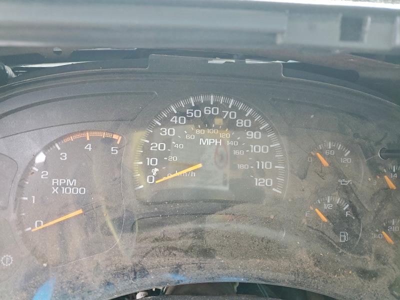 Photo 9 from auction – 2004 CHEVROLET SILVERADO with VIN 1GCHK23134F102148