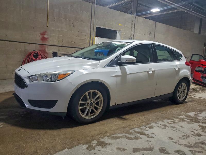 FORD FOCUS SE 2015 with VIN 1FADP3K23FL375911 - Photo from auction