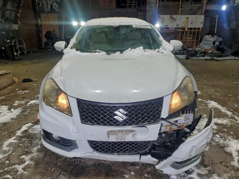 Photo 5 from auction – 2013 SUZUKI KIZASHI SP with VIN JS2RF9A89D6100184