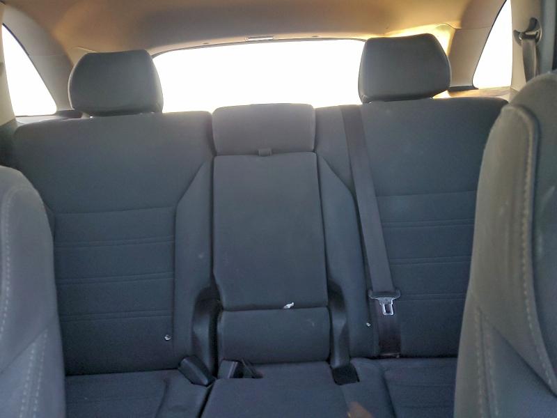 Photo 10 from auction – 2016 KIA SORENTO LX with VIN 5XYPG4A32GG028008
