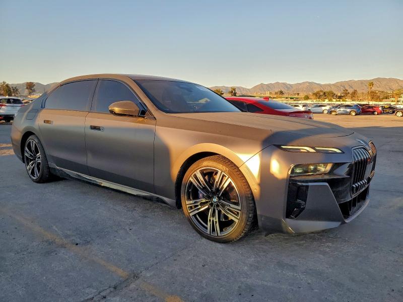 Photo 4 from auction – 2023 BMW 740 with VIN WBA23EH03PCM28457