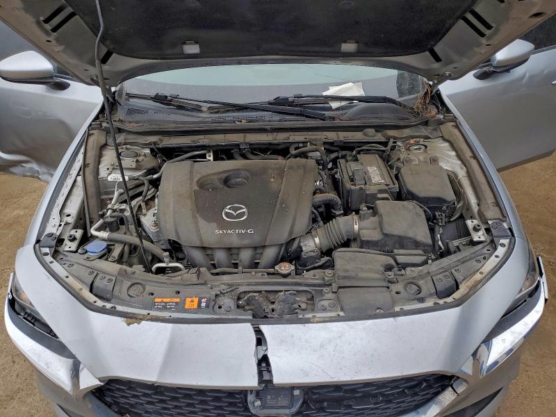 Photo 11 from auction – 2019 MAZDA 3 with VIN 3MZBPAAL9KM110271