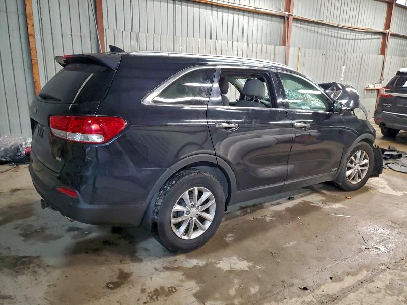 Photo 3 from auction – 2017 KIA SORENTO LX with VIN 5XYPGDA37HG213320
