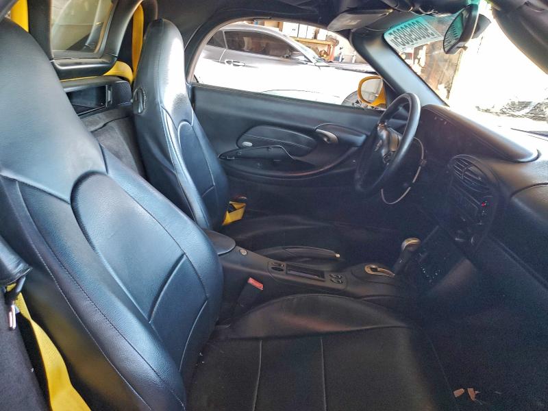 Photo 10 from auction – 2001 PORSCHE BOXSTER with VIN WP0CA29881S620468