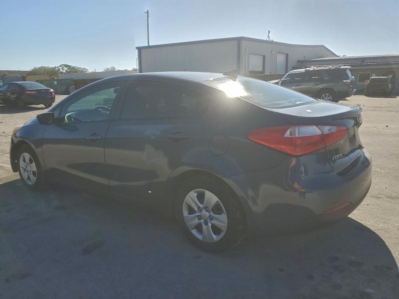 Photo 2 from auction – 2015 KIA FORTE with VIN KNAFX4A65F5289370