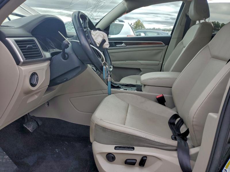 Photo 7 from auction – 2018 VOLKSWAGEN ATLAS SEL with VIN 1V2ER2CA3JC514418