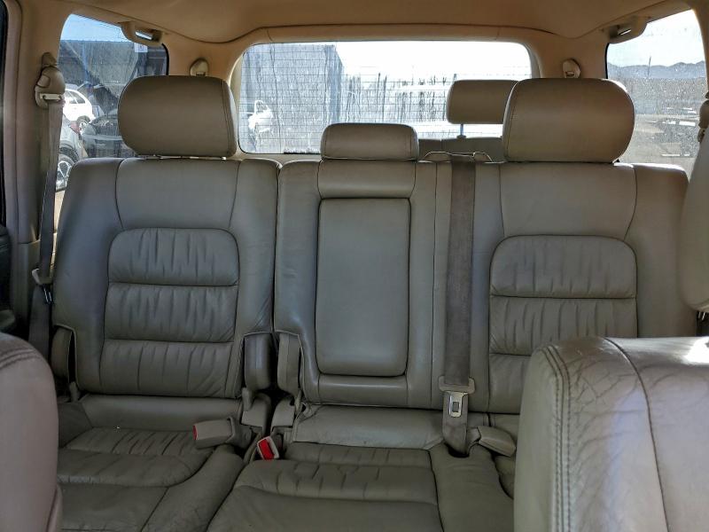 Photo 10 from auction – 2004 LEXUS LX 470 with VIN JTJHT00W743536699