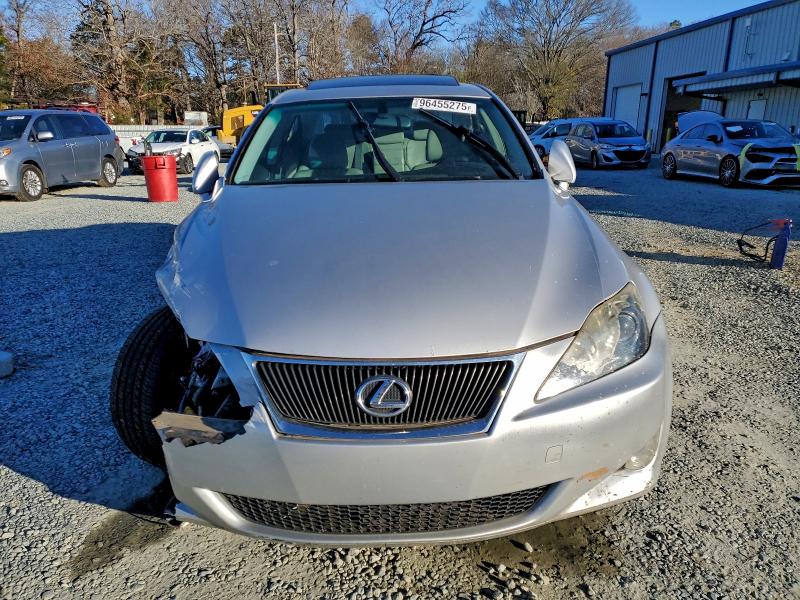 Photo 5 from auction – 2007 LEXUS IS 250 with VIN JTHBK262375028717