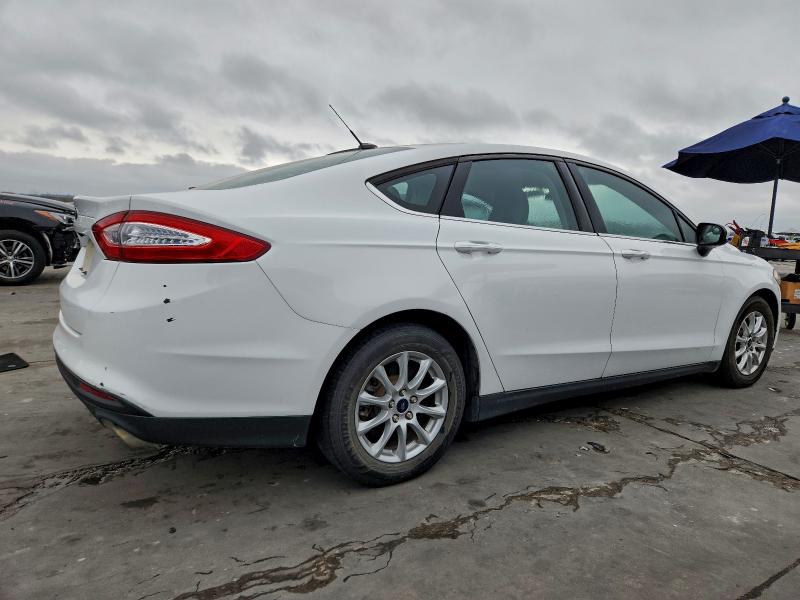 Photo 3 from auction – 2016 FORD FUSION S with VIN 3FA6P0G77GR302958