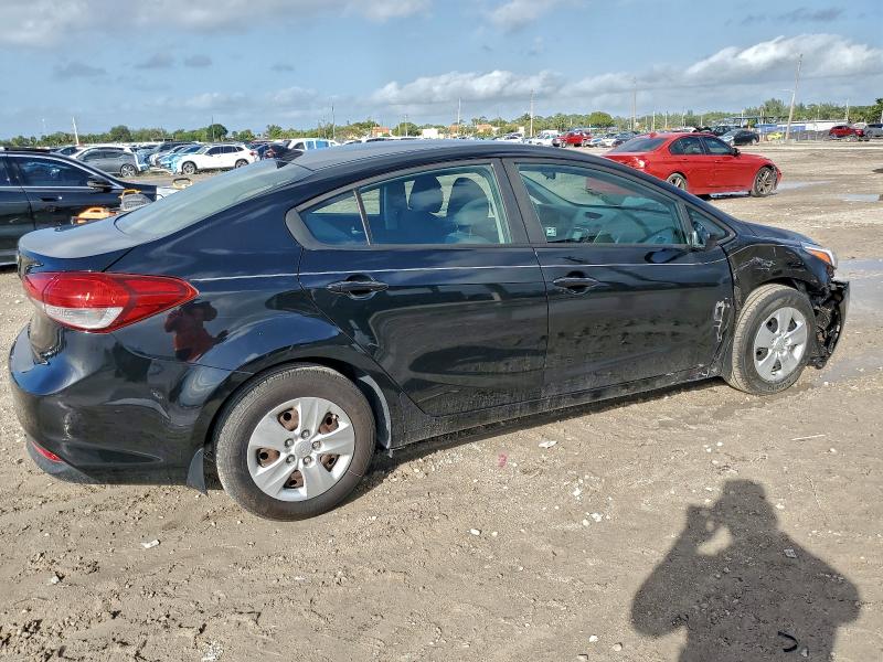 Photo 3 from auction – 2017 KIA FORTE with VIN 3KPFL4A75HE138382